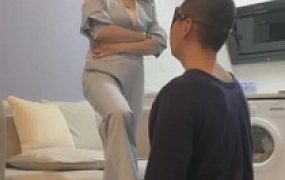 【丹丹】高跟踩踏-耳光-口水