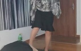 【冰爷】踩踏贱畜生-吐痰-踢踹-耳光