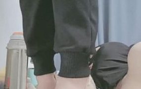 【执念】高跟踩乳头-裸足-白袜-黑丝-喝洗脚水