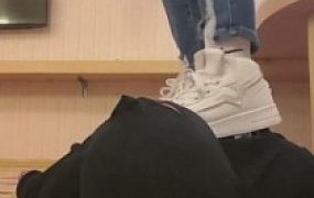 【悦主大人】脏运动鞋棉袜羞辱最贱畜生