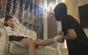 【安安】JK暴力踢踹专场