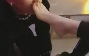 【萝莉糖糖】酒吧强迫口水圣水