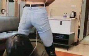 【暴力美学】过膝高跟重度踢裆骑马耳光喂食碾压