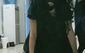 【情侣月儿】CD变装奴-耳光/圣水/锁电击