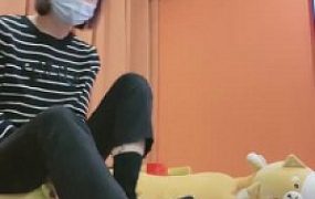 【Q月s】私人影院极度羞辱狗