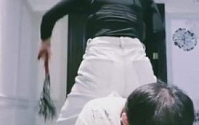 【一禾】御姐现实玩弄跪拜狗