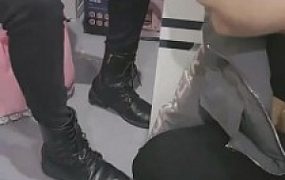 【滔滔】按摩店第一次开发四个素人舔鞋