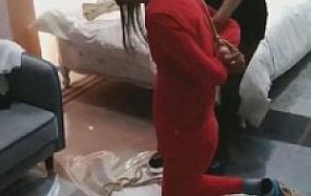 【夕微】邻居偷丝袜的代价