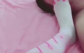 【兔粉粉】洛丽塔全体重踩脸-坐脸-舔脚