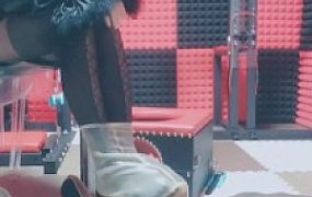 【媚娘】臭脚强制捂脸窒息