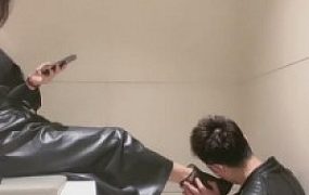 【歌迪丝】商场公开裸足深喉