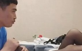 【刘二狗】伺候足疗小妹洗脚