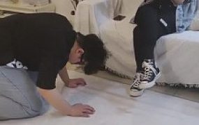 【圆圆】帆布鞋全体重踩踏棉袜羞辱【完整版】