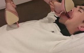 【神乐sama】洛丽塔高跟网袜全体重踩踏