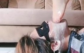 【傲柔】重度足深喉/全体重牛奶深喉/喉咙插破