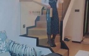 【若琳琳】偷鞋被抓住的下场【双视角版】