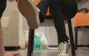 【阿月】雨天超脏鞋底强迫狗舔