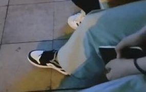 【梵高】真实-成功3个路人踩踏闻鞋