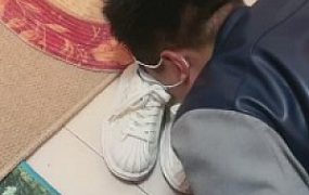 【鹿梦兮】闻御姐运动后的白袜