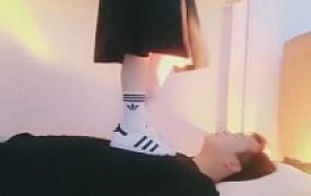 【九九女王】白袜白鞋全体重踩踏/碾压/深喉