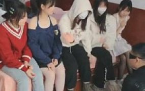 【最抗揍M】精彩-5S素人小姐姐群调