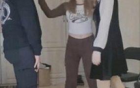 【小怡不吃野兔】姐妹s暴虐/强迫闻臭袜子