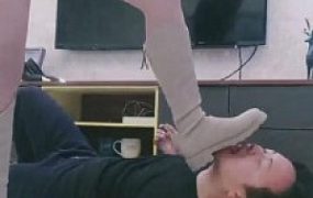 【小贱】御姐长靴高跟全体重踩踏