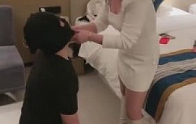 【依艺】双S重刑-耳光/踩踏/鞭打