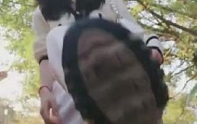 【芷晴】爬山后户外原味白袜羞辱狗