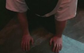 【樱桃大大】和闺蜜按摩家奴伺候