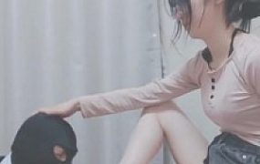 【灵竹】御姐露脸高跟插嘴恋足