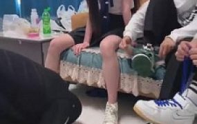 【精神小妹】推荐!5素人S群虐班主任/强制喝圣水吃脏东西