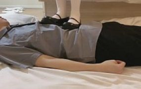 【神乐sama】萝莉主白丝羞辱同学