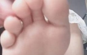 【重庆璇子s】脚奴专场-狗儿子清晨安静伺候妈妈的脚