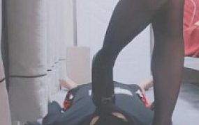 【灵竹】强迫深喉/插吐也要忍着