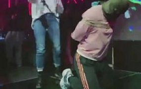 【美离子】推荐-夜店现场公开调-百人围观