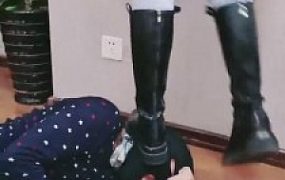 【宝儿】双S暴打暴踹M-圣水场