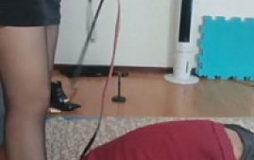 【平凡】黑丝高跟碾压绿帽狗