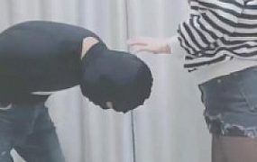 【灵竹】膝盖踢踹惩罚