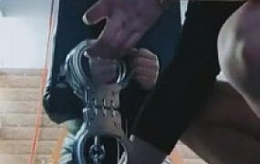 【梓晨】枷锁+狗笼强制囚禁虐