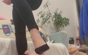 【悠悠大魔王】超美模特深喉/喂食/圣水/耳光