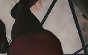 【成都女王瑶妈】黑丝碾压食物喂食圈养狗