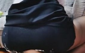 【如意小主】超过瘾脚踩喂食人形犬