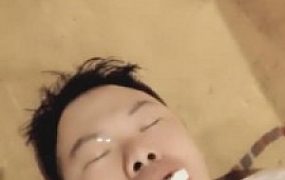 【悦主】健身后原味白袜喂狗吃