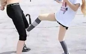 【傲柔】天台踢裆踩踏骑马狠踹