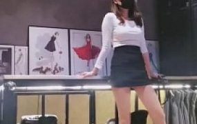 【宇婉莹】开发害羞的丫鬟母狗