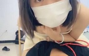 【小乔】骑马/夹头/钻胯/虐乳/耳光/踩踏