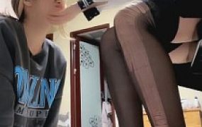 【小痴大人】女M-JK学姐黑丝皮鞋欺负学妹