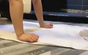 【逗逗】小白鞋黑丝全体重踩踏