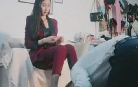 【微希】女Boss调教男下属强迫吃圣水泡面